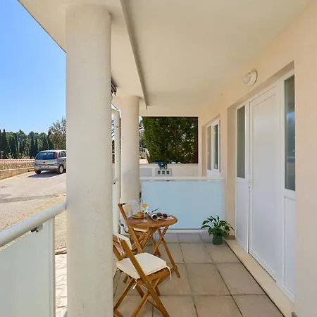 Hedera Estate, Hedera A38 Апартаменты *