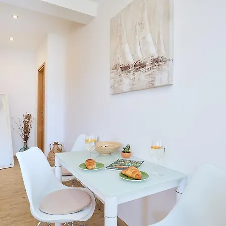 Hedera Estate, Hedera A38 Дубровник