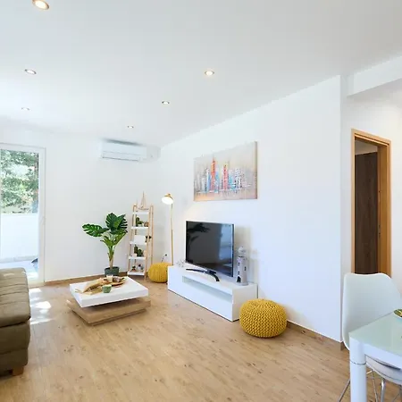 Hedera Estate, Hedera A38 *